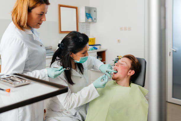 Best Emergency Tooth Extraction in Russell, KS